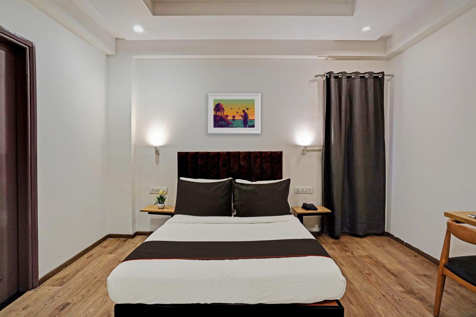 Super Townhouse Sector 57 Near Bestech Central Square Mall Gurgaon Exterior photo